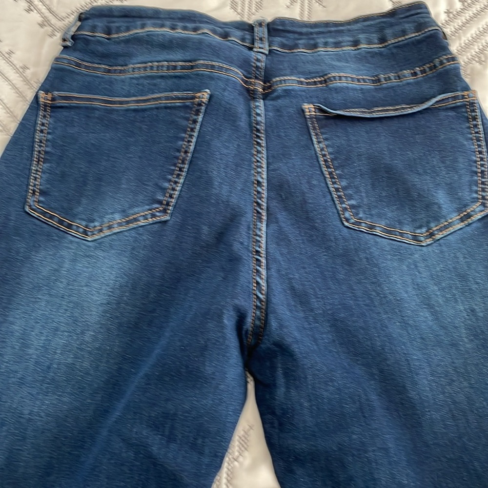 Woman’s Bebe jeans - Picture 3 of 6
